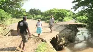 Fijian Prime Minister Voreqe Bainimarama visits Evacuation Centres in Sigatoka & Nadi.