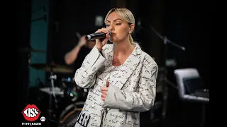 Alexandra Stan - Obsesii I LIVE session I radio Kiss FM