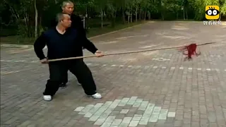 Su Kehai teaching Xingyi spear shaking (dou da qiang)