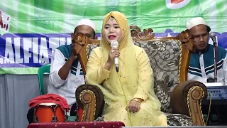 Berdakwah dan Berdangdut HJ.Alfiatul Muniroh