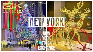 4K NYC Walking Tour : New York Stock Exchange Christmas Tree, Lower Manhattan Christmas 2022.