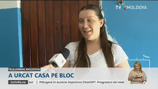 Pe terasa unui bloc cu 5 etaje din Chișinău, o persoană și-a construit o casă