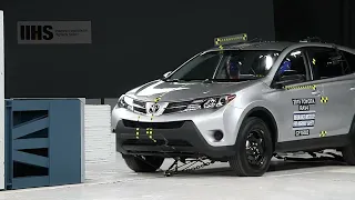 2015 Toyota RAV4 passenger-side moderate overlap IIHS crash test