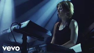 Faithless - Drifting Away (Live At Alexandra Palace 2005)