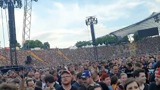 Rammstein - Crowd performing Laola prior concert (Live, Munich Olympiastadion, 2023-06-10)