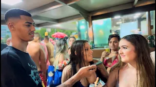 O DIA QUE O MOSKITÃO BEIJOU TODAS AS CARIOCAS NO BLOCO DE CARNAVAL DA BARRA DA TIJUCA RIO DE JANEIRO