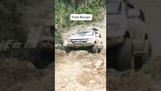 Ford Ranger vs Toyota Hilux