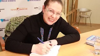 Писательница Александра Маринина расскажет о новой трилогии и преступлении без срока давности