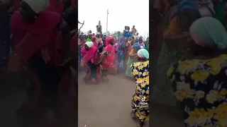 Crazy fast tribal dance in Africa