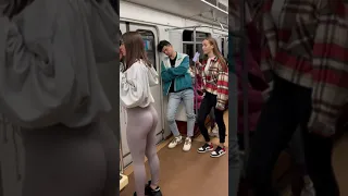 Russian girl subway prank VIDEO 😜 unexpected situation! #shorts