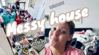 CLEAN WITH ME// MESSY HOUSE// SAHM// MOM LIFE// DECLUTTERING//ORGANIZING// LAUNDRY