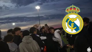Fans rush the pitch for Real Madrid! | Barcelona Academy vs Fulham FC U19s @ Dallas Cup!