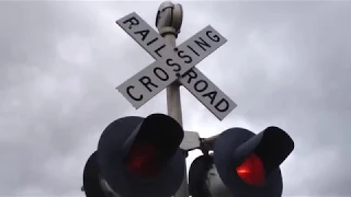 1st Avenue SW railroad crossing, UP 7965 Manifest, Le Mars, IA