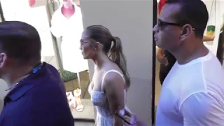 Jennifer Lopez shopping time a Capri - VIDEO EXCLUSIVE
