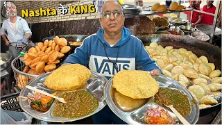 50/- Rs INDO PAK Desi Nashta | Multani Chole Bhature 😍 Street Food India