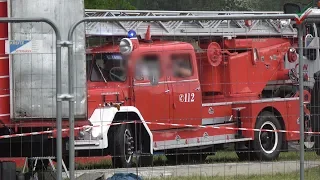 Feuerwehr-Oldtimer - Alte Magirus Deutz Drehleiter beim Trecker Treck Haltern - Uralt-Martinshorn