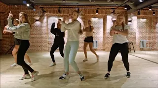 Dura - Daddy Yankee - coreografía de baile