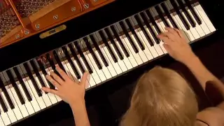 Liszt : Grandes Etudes de Paganini ("La Campanella") / Valentina Lisitsa