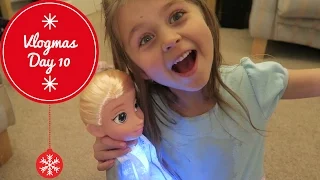 #FrozenIn Night featuring Frozen Northern Lights Elsa Doll | Vlogmas Day 10