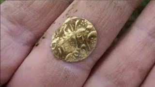 Metal Detecting UK - My first Gold coin!!