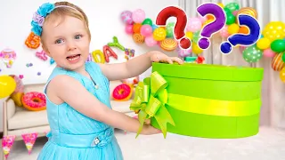 Five Kids Learning Shapes What's in the Box? + more Children's Songs and Videos