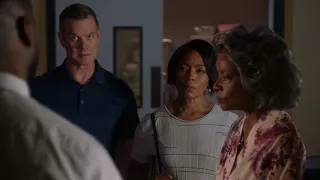 9-1-1 6x03 - Athena, Bobby, and Beatrice at the hospital