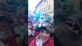 #civita castellana #sfilata di #carnevale in maschera con carri #shorts
