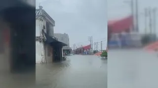 Super Typhoon Saola floods streets in southern China | AFP