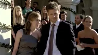 Damon y Elena bailan (EP 1x19)