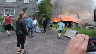 Пожар в Архангельске. Горят сараи в квартале под застройку. 29.06.2022