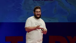 Cosa mi ha insegnato una vecchia bici andando a Capo Nord | Omar Chinea | TEDxNovara