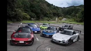 5 Minutes of 300+ Mazda RX7 photos