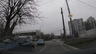 Driving in Kyiv - Holosiivkyi region