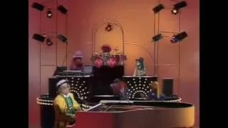 Elton John - Goodbye Yellow Brick Road - The Muppet Show