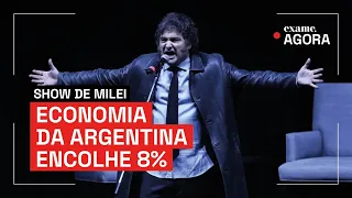 Economia da Argentina encolhe 8% e Milei faz show de rock: “sou o rei de um mundo perdido”