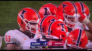 Illinois announcer screams into mic after bad call