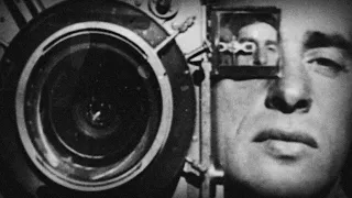 MAN WITH THE MOVIE CAMERA (1929)