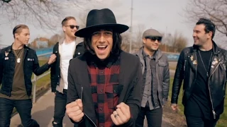 Sleeping With Sirens - "The Strays"