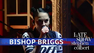 Bishop Briggs Performs 'White Flag'