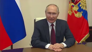 Путин поздравил работников прокуратуры