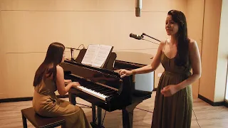 Liederkreis, Op.39: I. Im der Fremde - Robert Schumann (Laura Villa: Soprano. Laura Rosales: Piano)