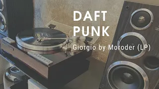 Слушаем "Daft Punk - Giorgio by Moroder" на виниле (LP) (My Name Is Giovanni Giorgio...)