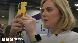 How an app is helping low vision people navigate life better - BBC News