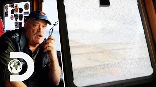Crab Cage SMASHES Captain Keith's Window In Pieces! | Deadliest Catch