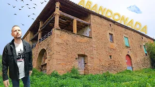 ENORME CASA ABANDONADA con TODO DENTRO - perdida en el BOSQUE