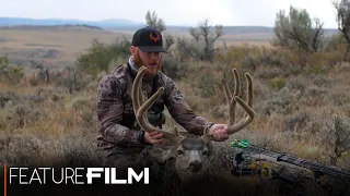 181" mule deer gets smoked at 35 yards!