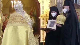 Патриарх Кирилл, поздравляет духовника Оптины пустыни схиархимандрита Илия Ноздрина с 90-летием