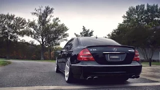 Awesome Mercedes-Benz E500 AMG W211 exhaust sound. Brutal acceleration.
