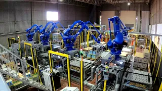 Palletizing System With 4 Robots