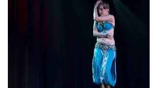 Kami Liddle performs Fusion Bellydance at The Massive Spectacular!